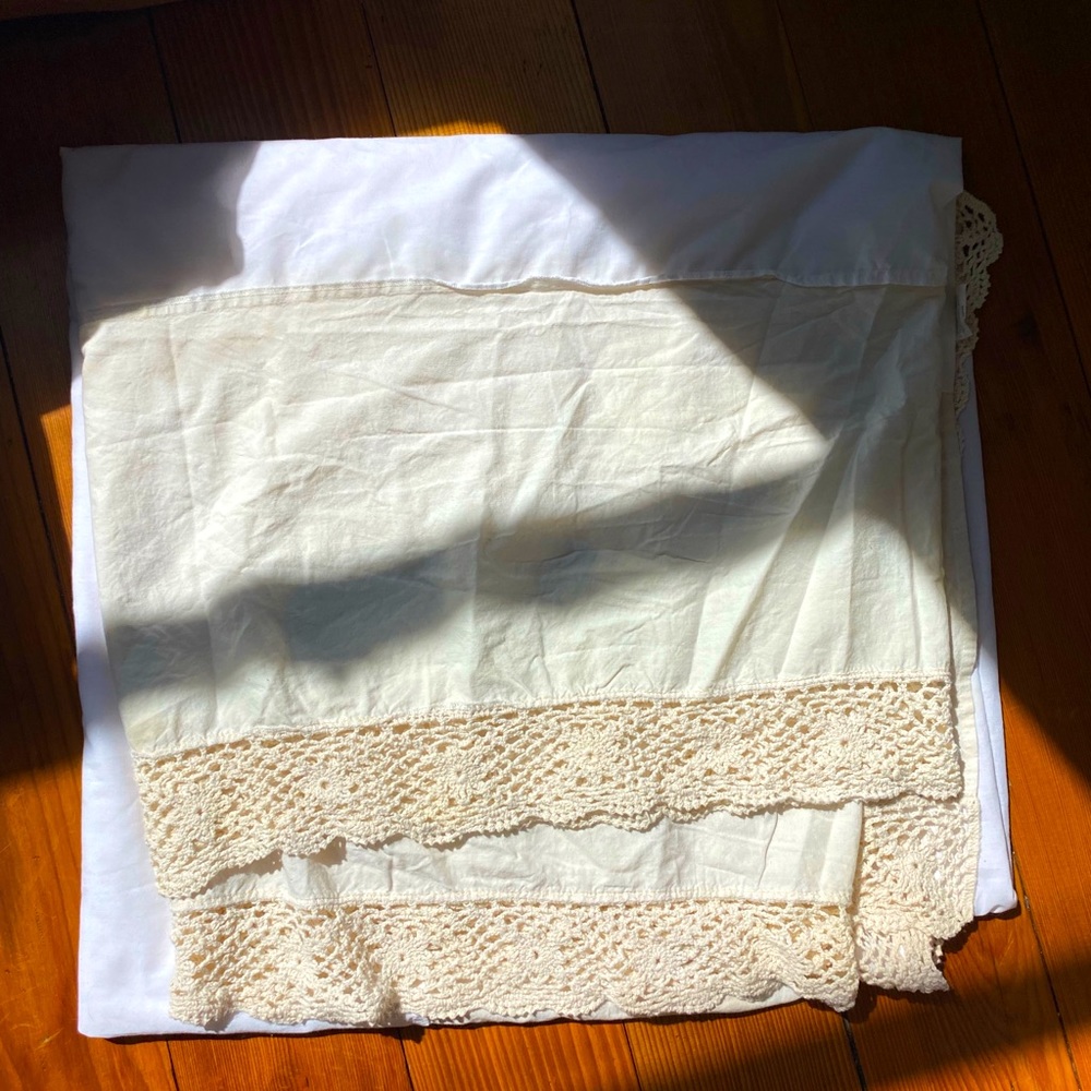 Shabby Chic Full Size Dust Cover
